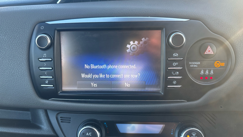 Toyota Yaris 1.5 Hybrid Icon 5dr CVT Hybrid Hatchback